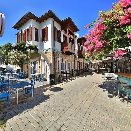 50 Meters To The Long Bazaar In Lavantakas 1 Square *
